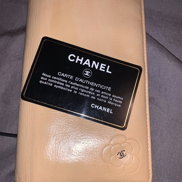 Chanel  authentic camellia flap wallet - Picture 12 of 12
